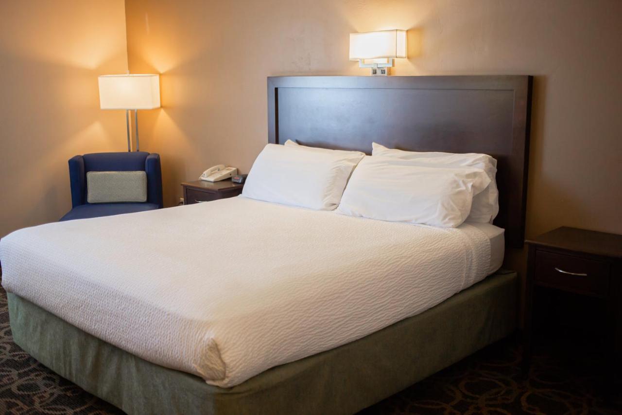 Inn At The Canyons Monticello Bagian luar foto