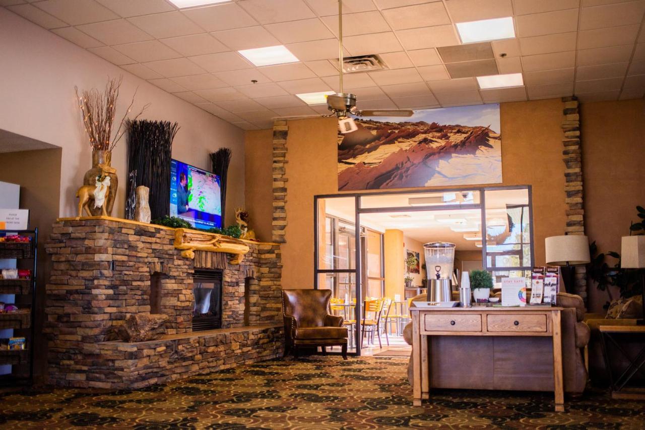 Inn At The Canyons Monticello Bagian luar foto